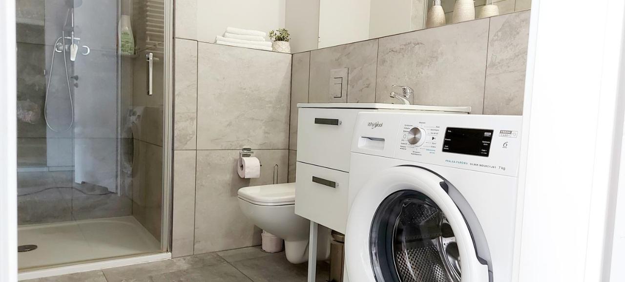 L&L Apartment Old Town بوزنان المظهر الخارجي الصورة